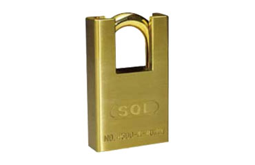 SOL HARD フード付きシリンダー南京錠 No.4500 セーフティロック 真鍮製 (同一鍵定番)の商品写真